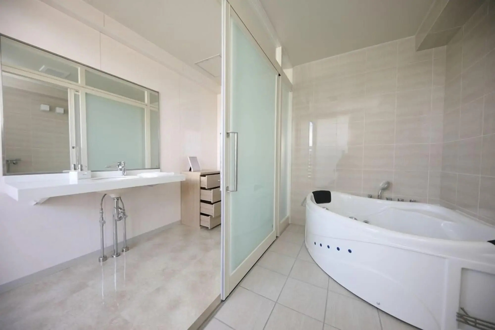 Terrace Garden Mihama Resort by Coldio Premium