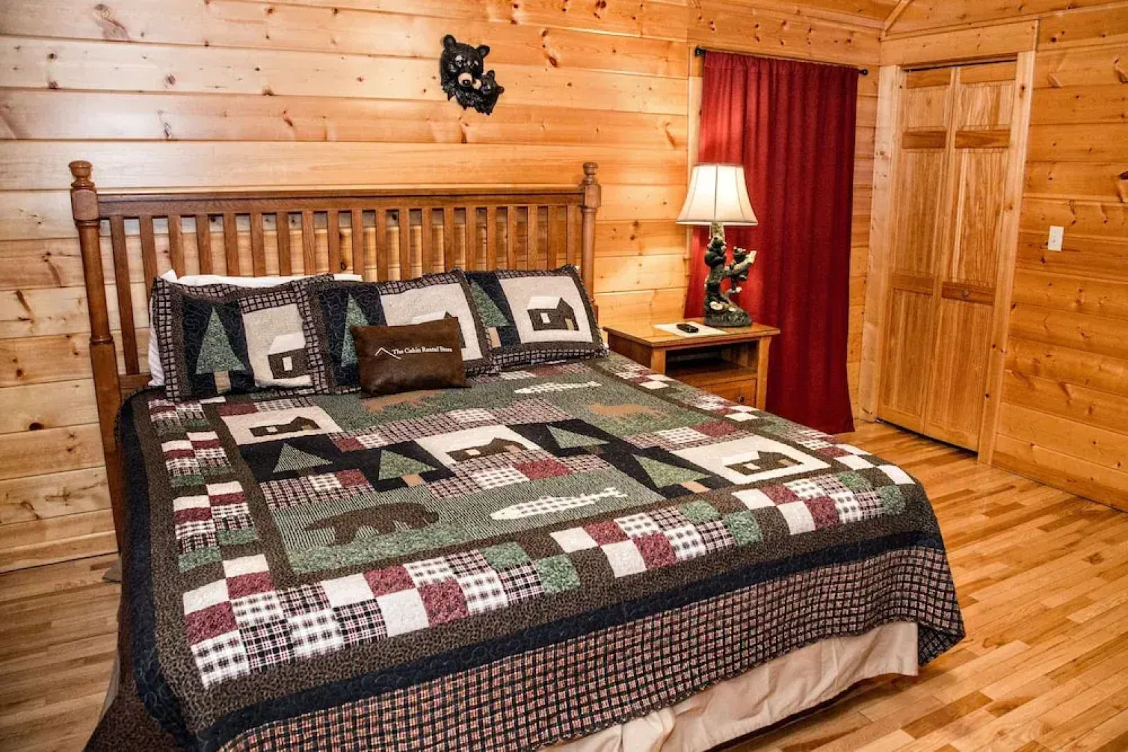 Swimming in the Clouds 8 Bedrooms 10 Bathrooms Cabin