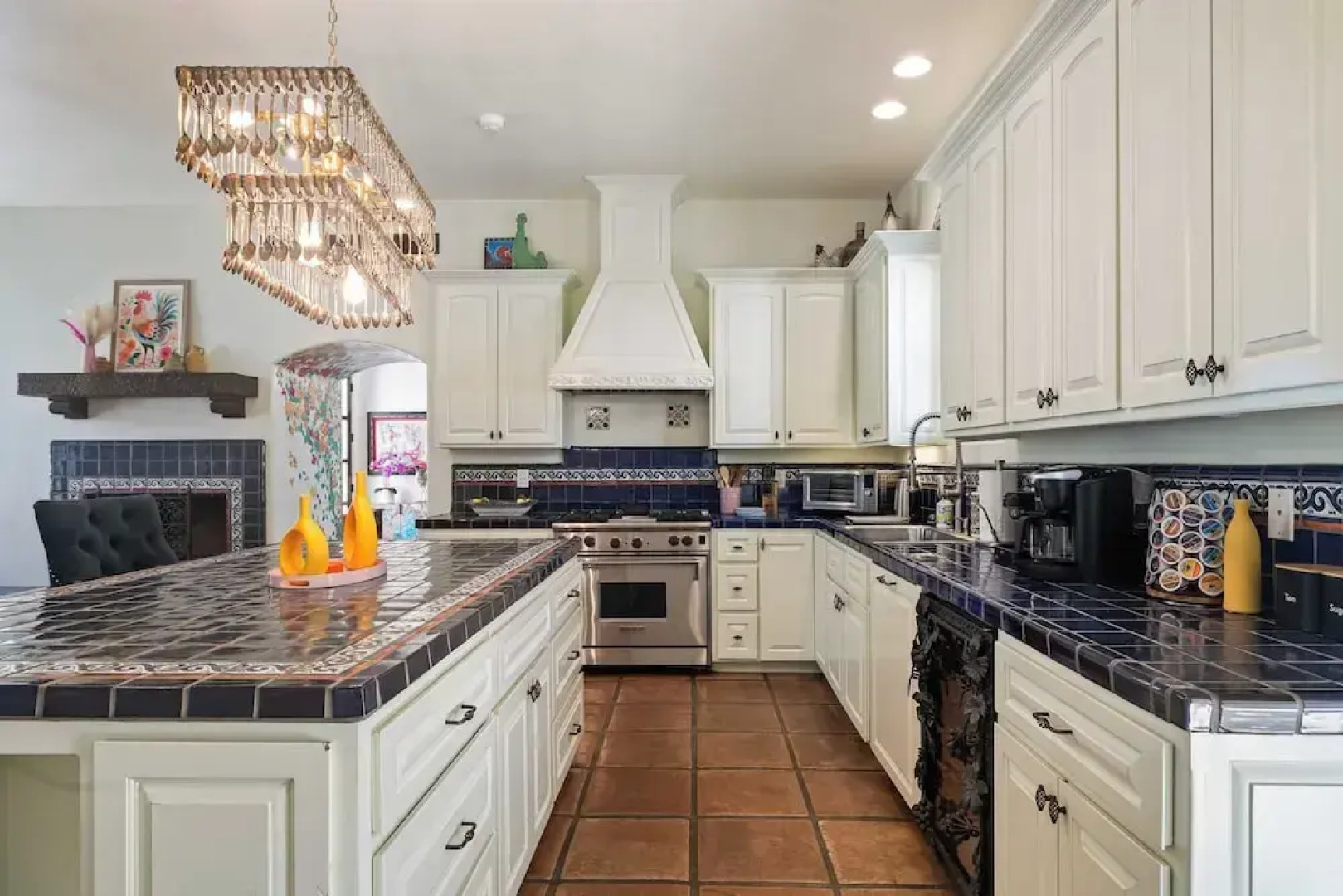 Luxe 7bdr Oasis w/ Pool, Putting Green, Game Room Villa Del Gallo by Avantstay