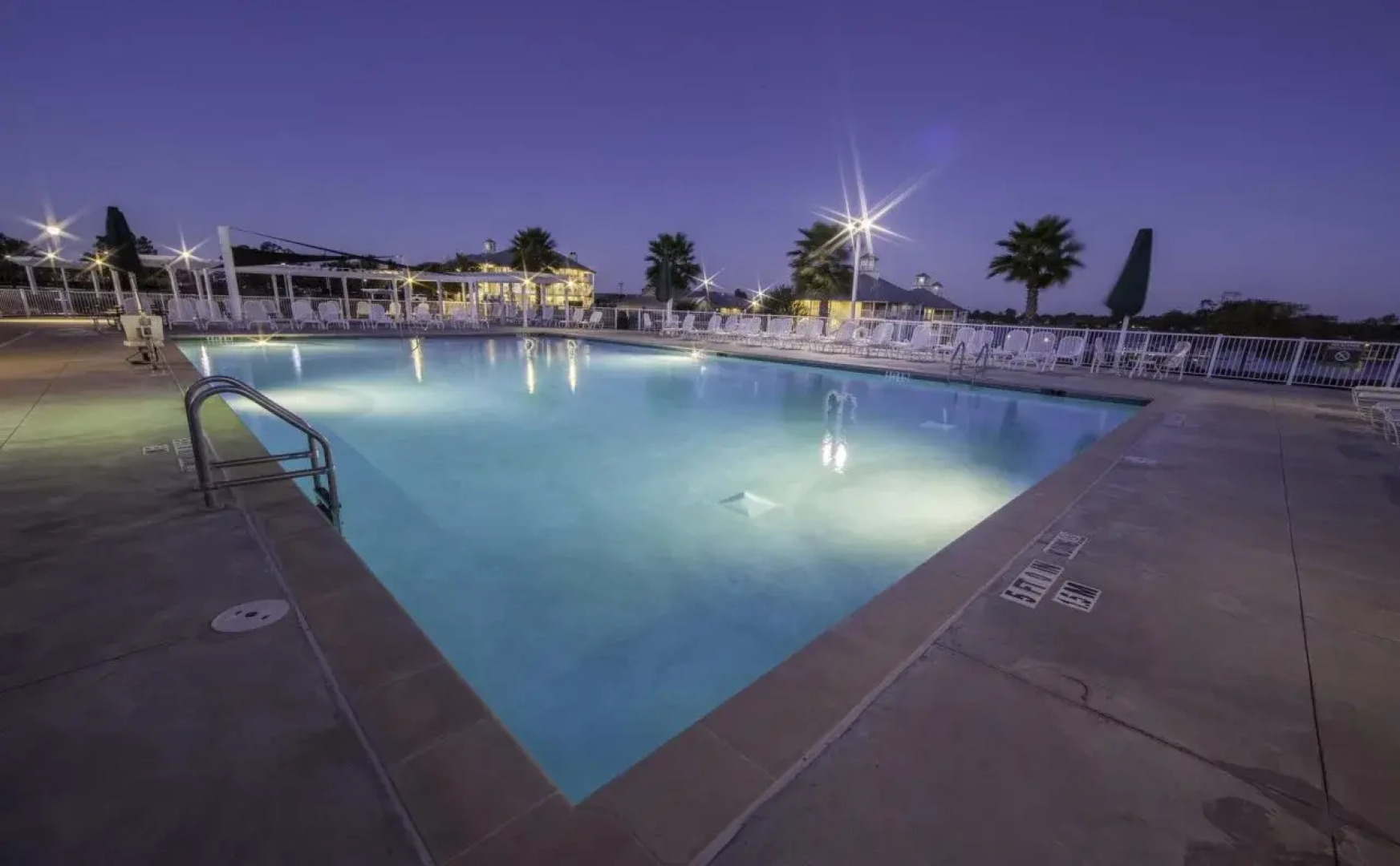 Holiday Inn Club Vacations Piney Shores Resort