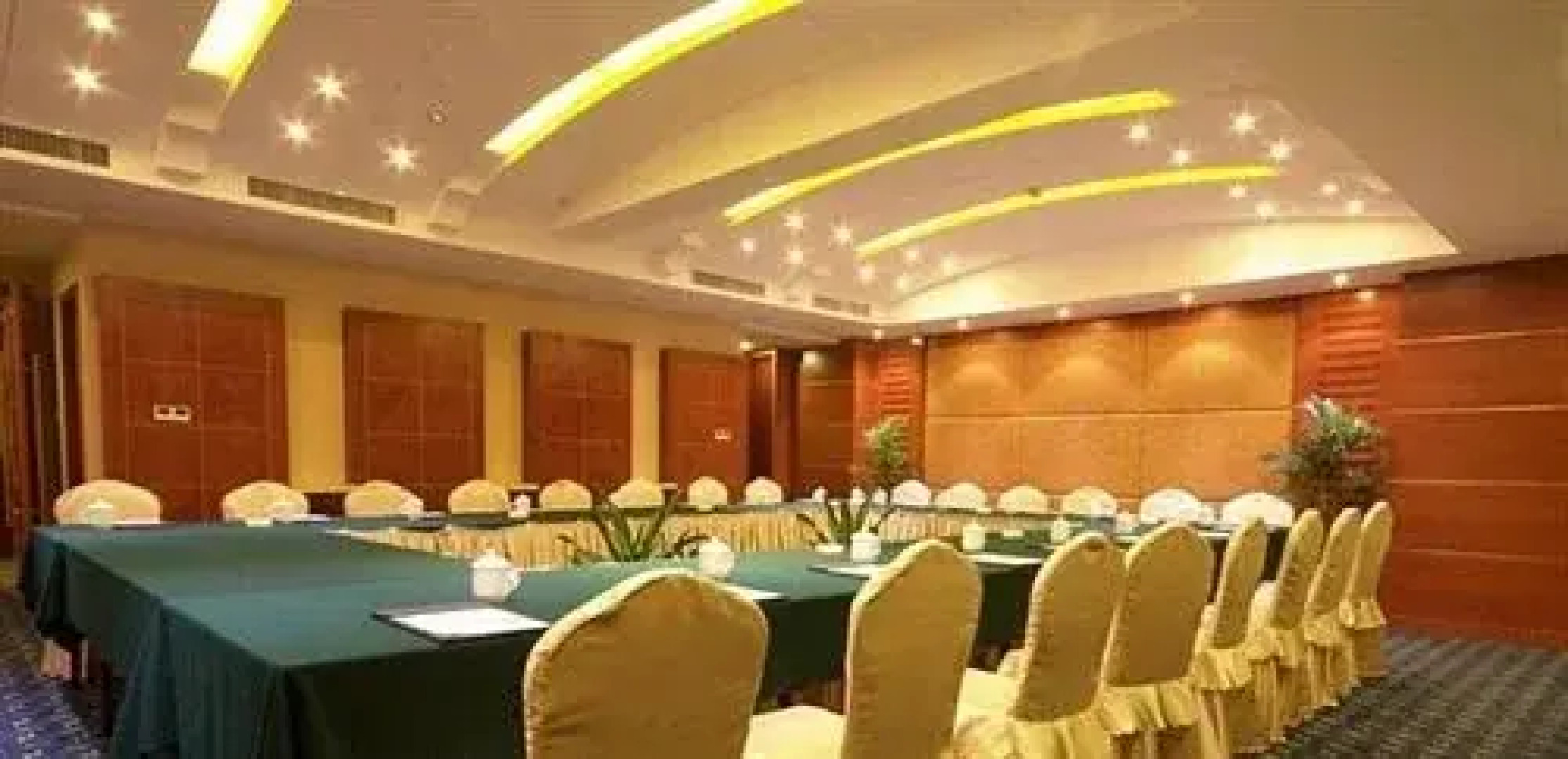 Juntai Hotel - Linhai