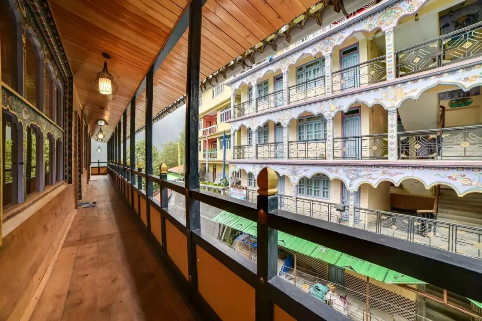 Summit Panghen Metok Hotel