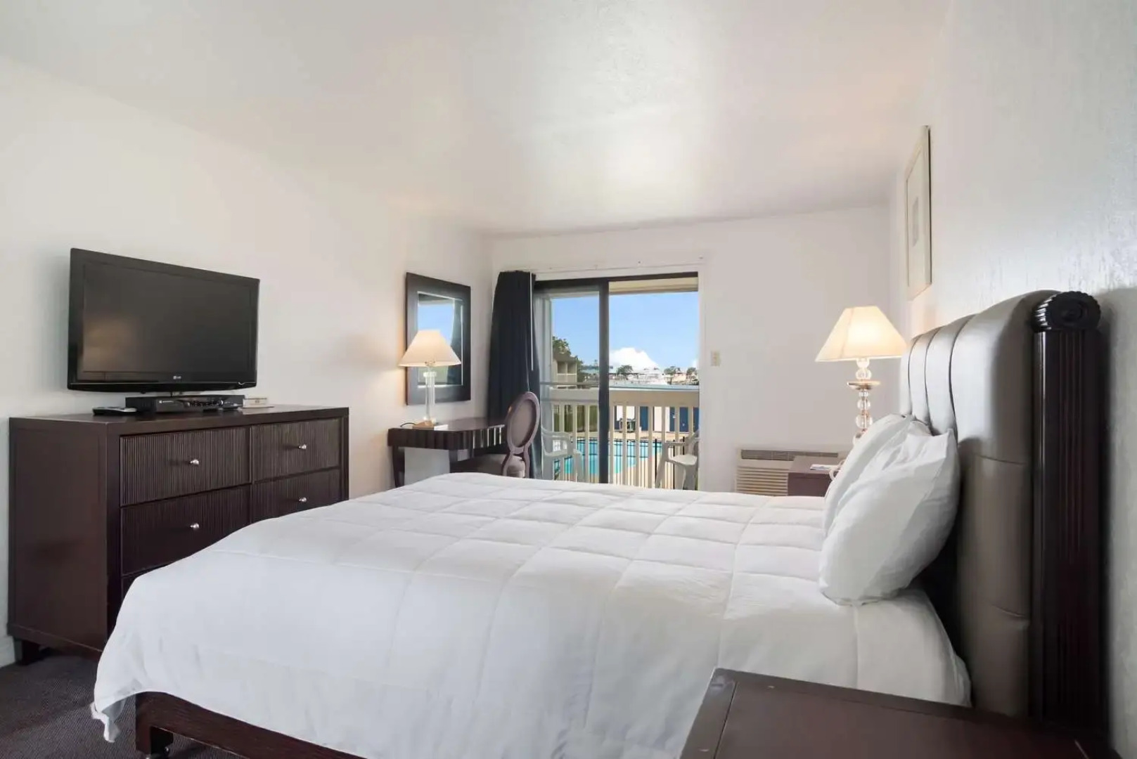 Rodeway Inn at Somers Cove Marina