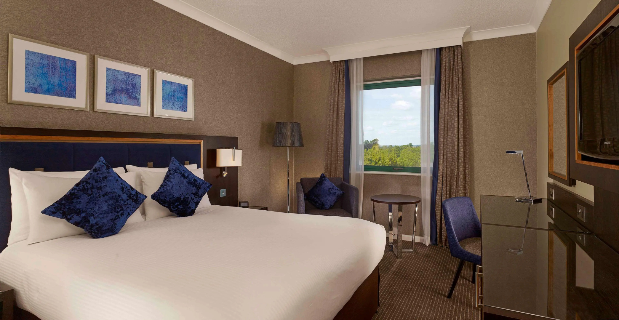 DoubleTree by Hilton Hotel Woking