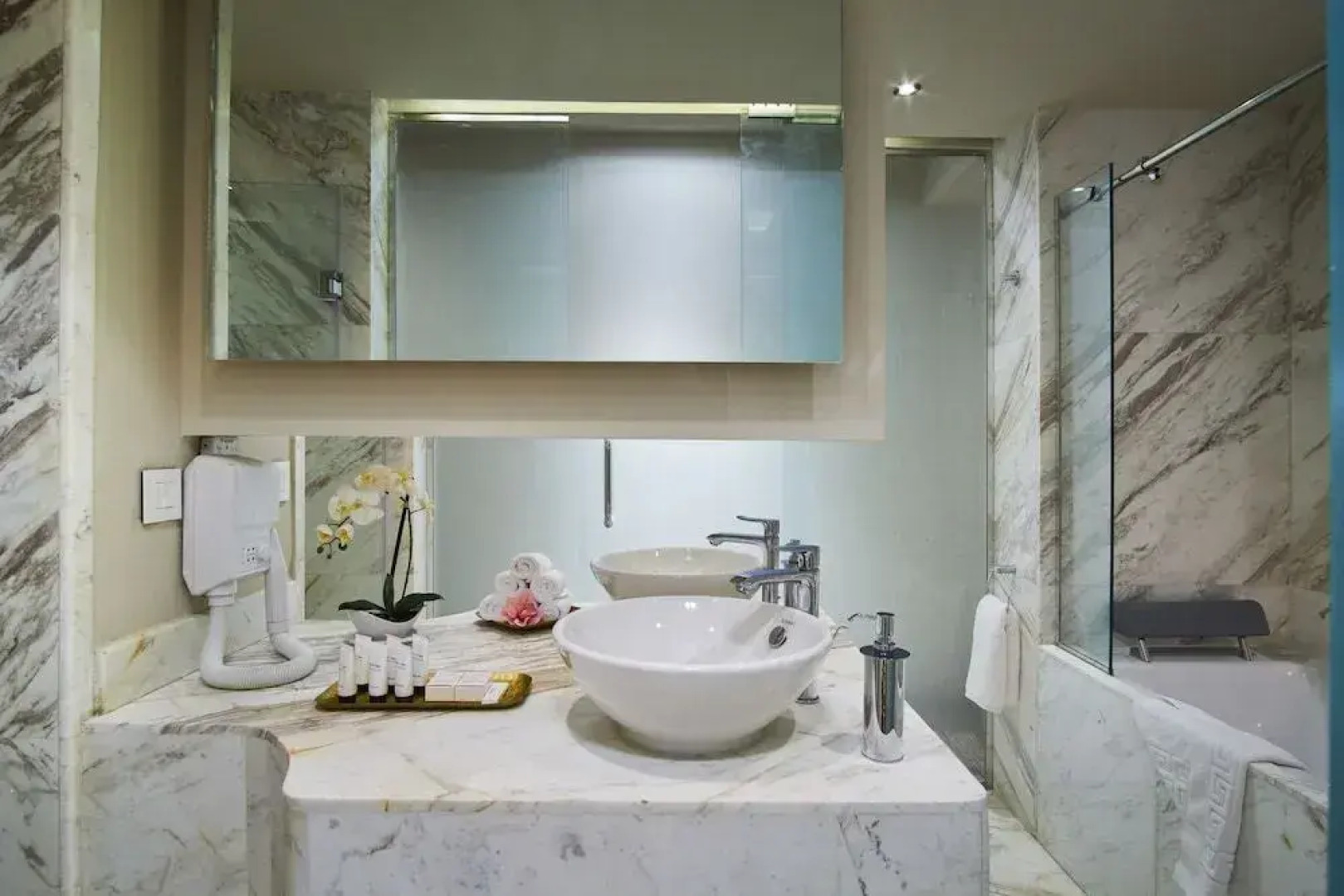 Mövenpick Resort & Golf Einbay