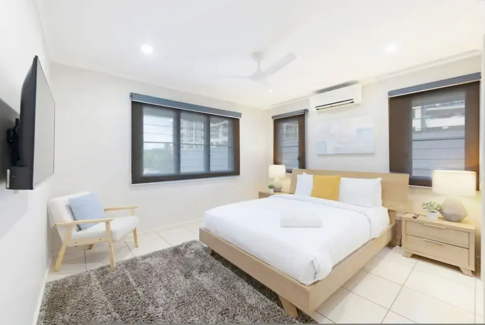 Zen Saltwater Retreat Balcony Pool Seaview