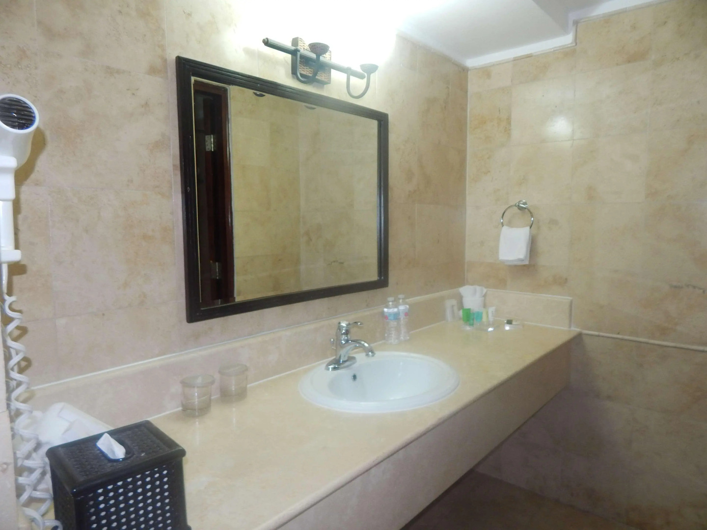 Radisson Colon 2,000 Hotel & Casino