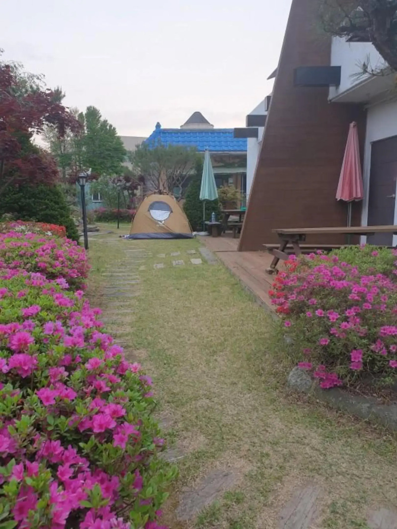 Yangpyeong Hayandohwaji Pension