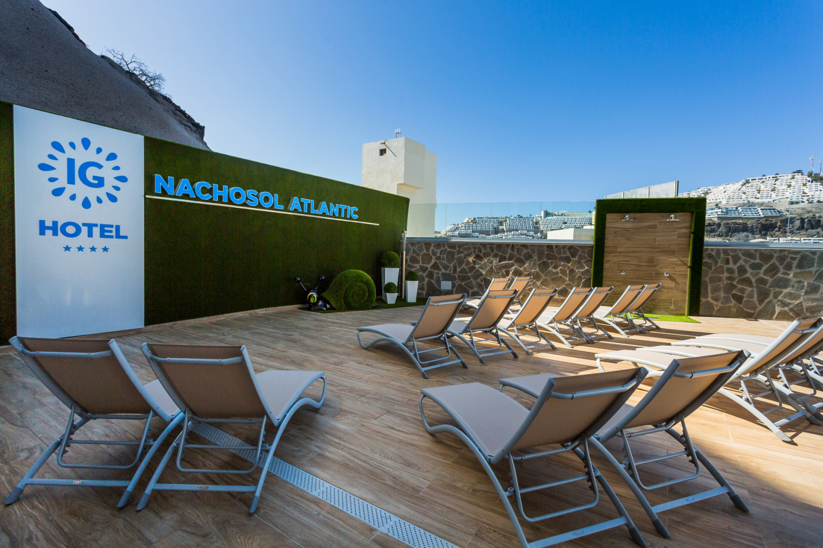 IG Nachosol Atlantic & Yaizasol by Servatur - Adults Only