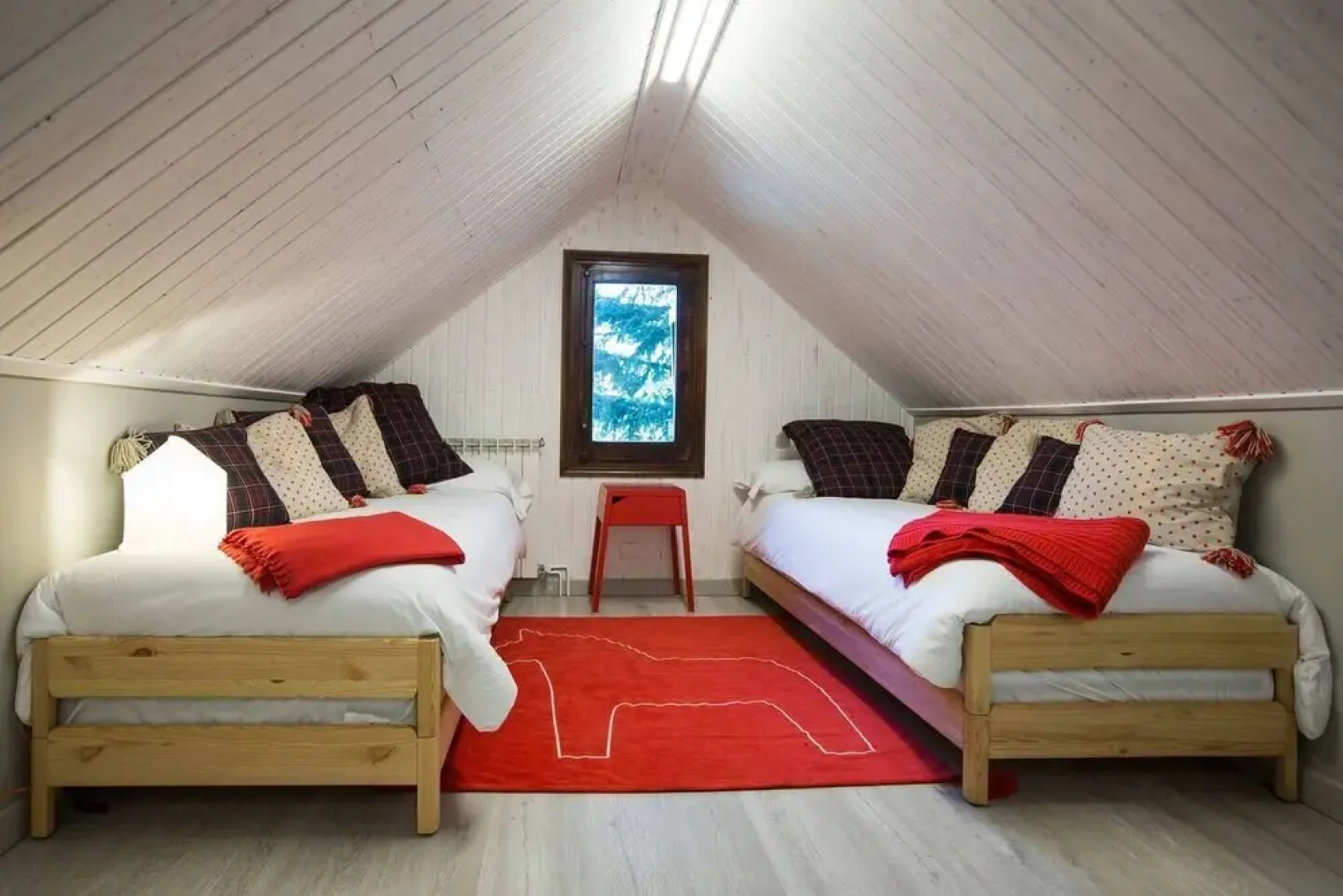 Fir by Keywii. 8 Paxs. Formigal