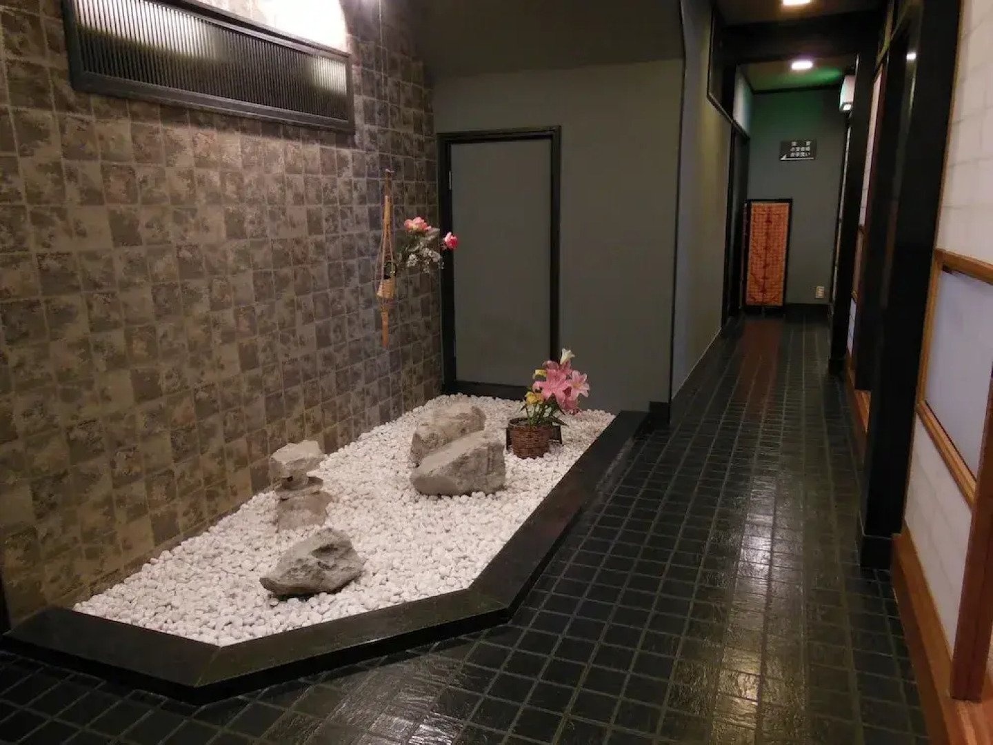 Hayakawa Economy Inn