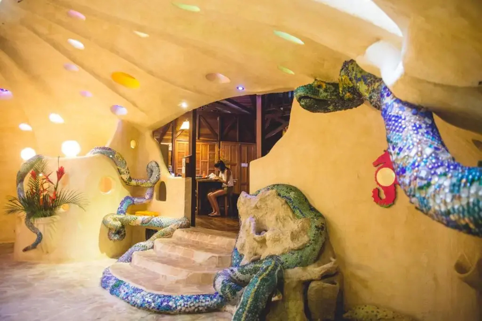 Tree House Beachfront Lodge