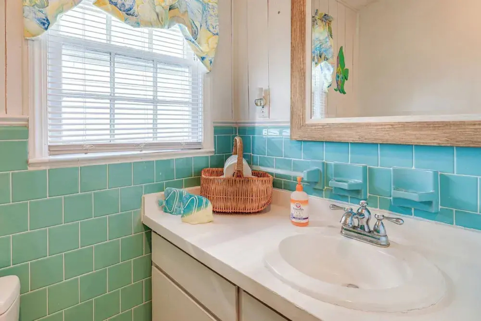 Oceanfront Gem w/ Rooftop Deck: Steps to Sand