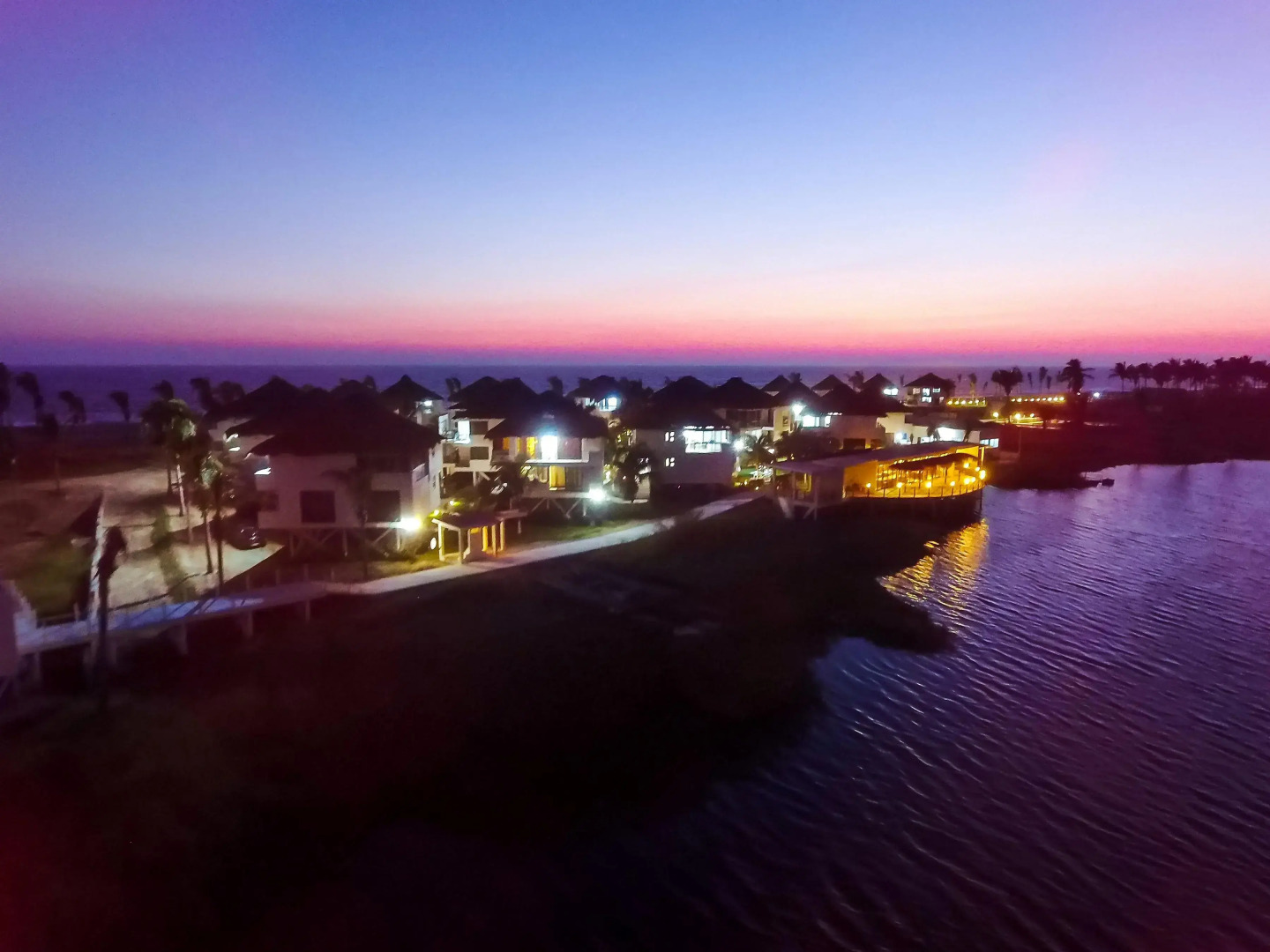 Villas Paraiso Resort