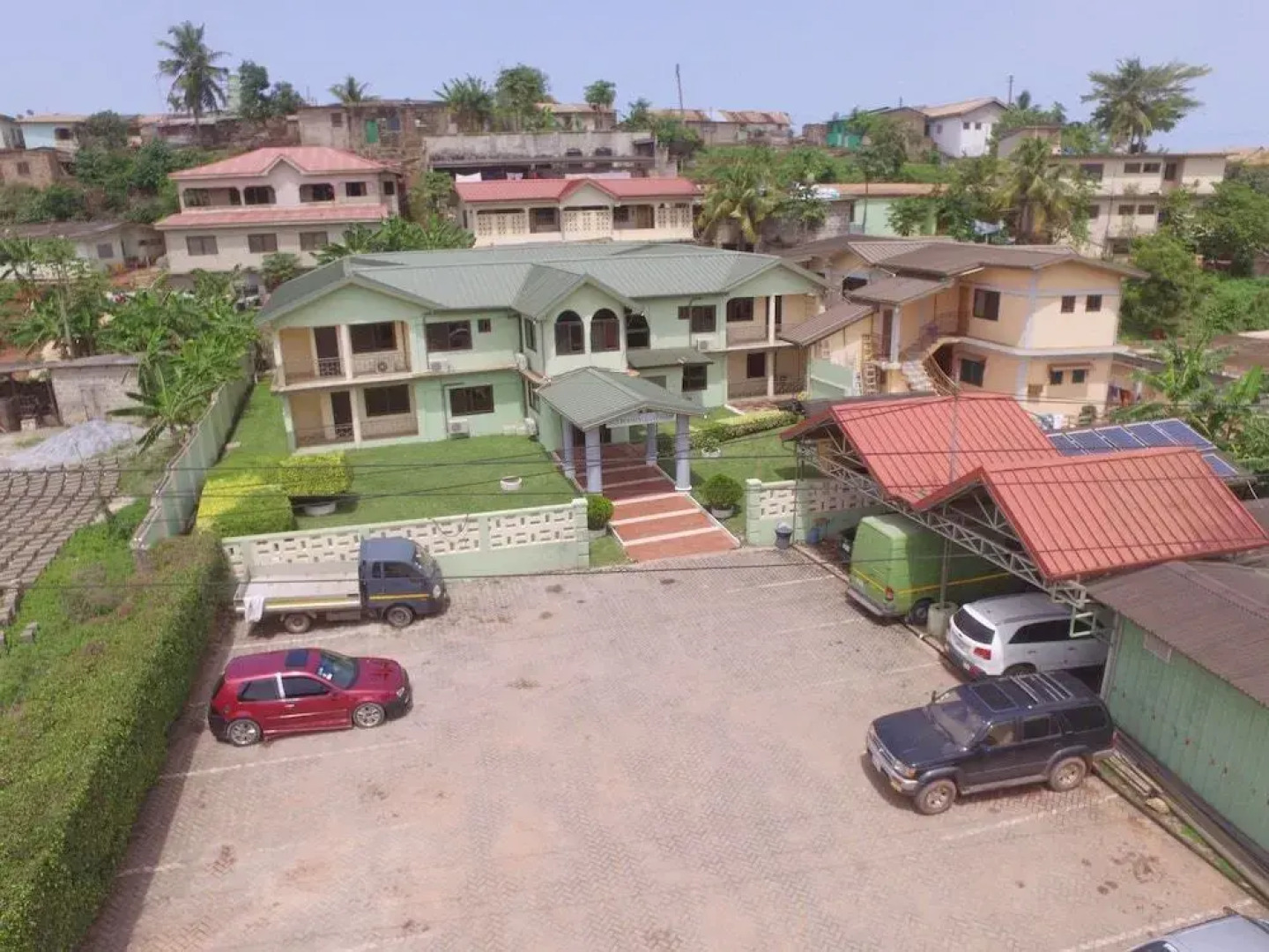 Boy Boison Elite Hotel