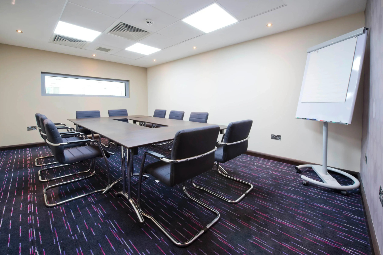 Premier Inn Derby City Riverlights