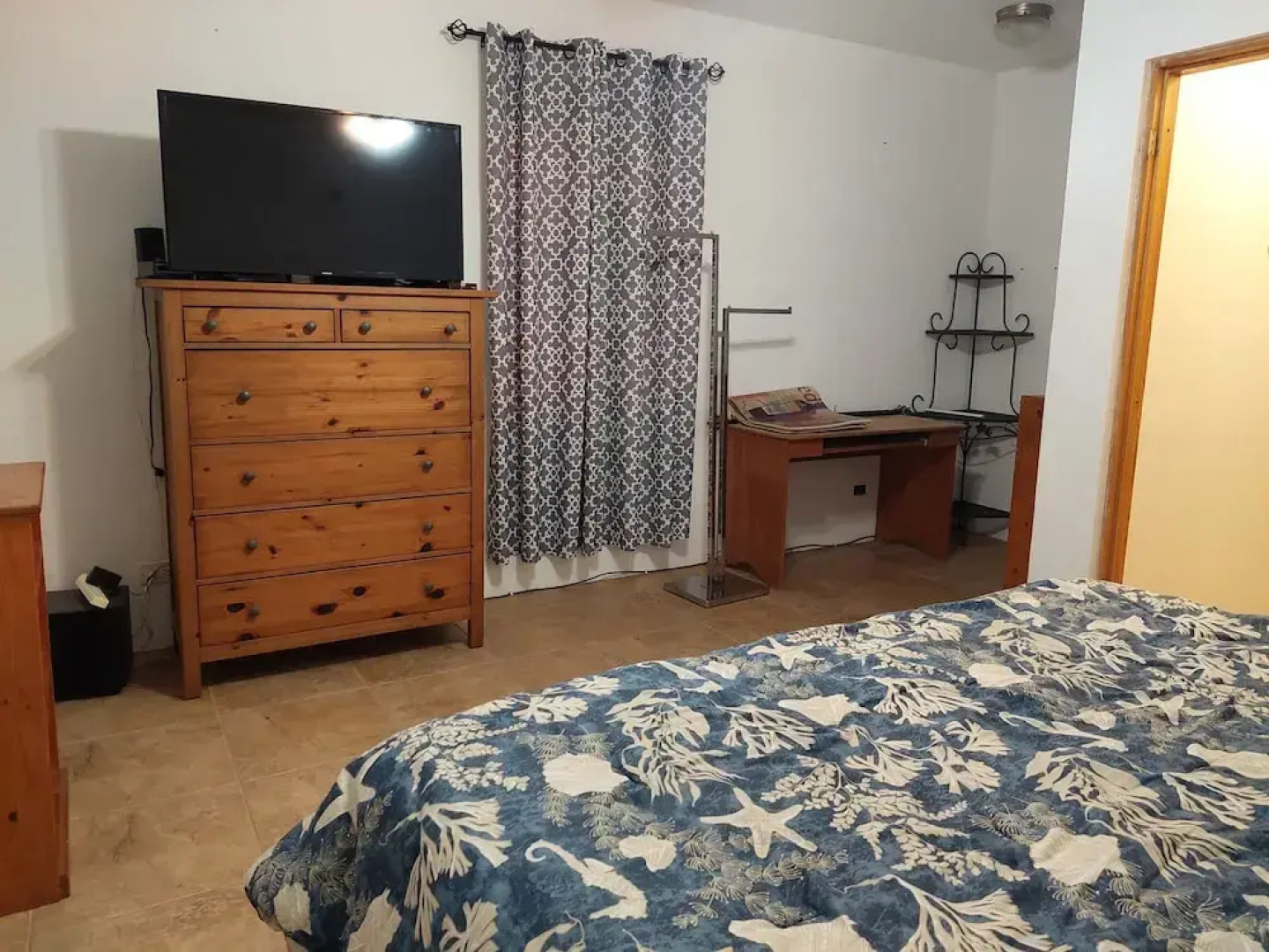 1-bed House Sleeps 2 With Parking