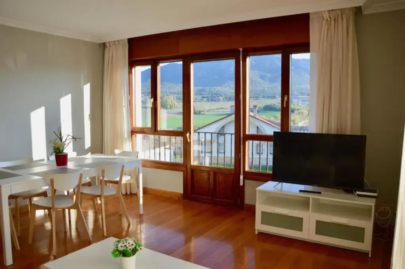 Apartamentos Montejurra