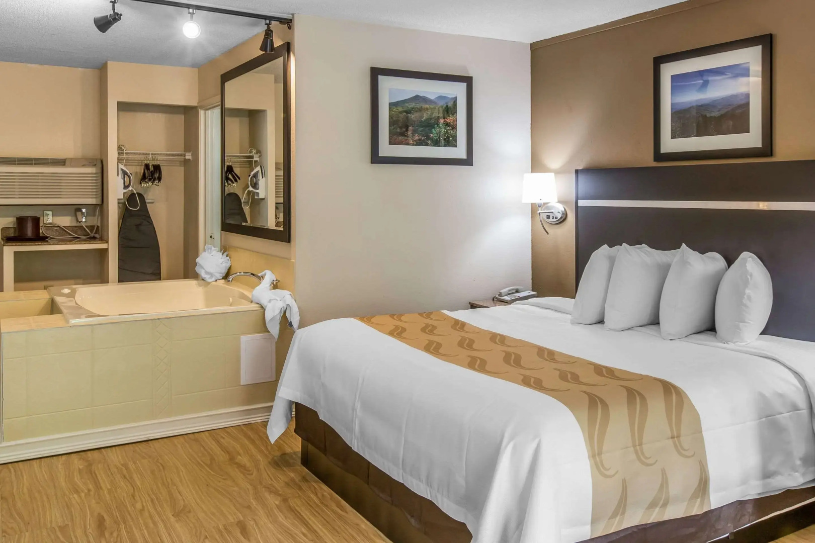 Quality Inn & Suites Gatlinburg North