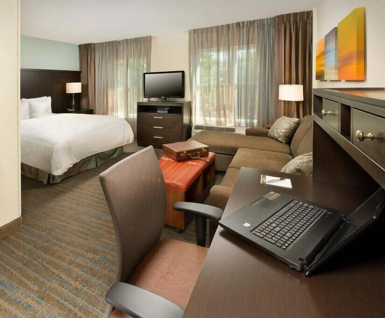 Staybridge Suites Chicago - Glenview by IHG