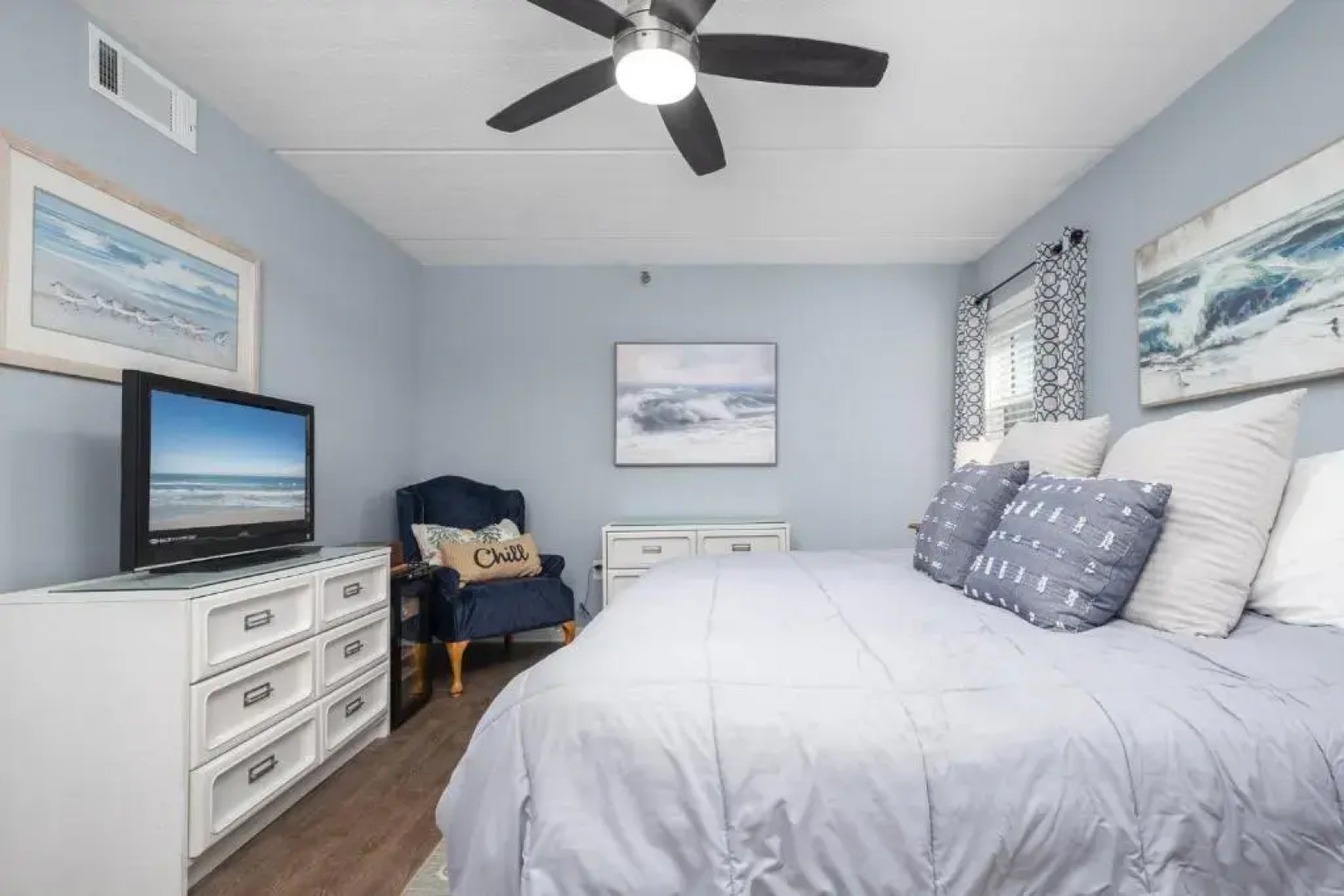 Beachcomber 304, 2BRs, Pool, Beach, Near Mayo Clinic, Sleeps 4