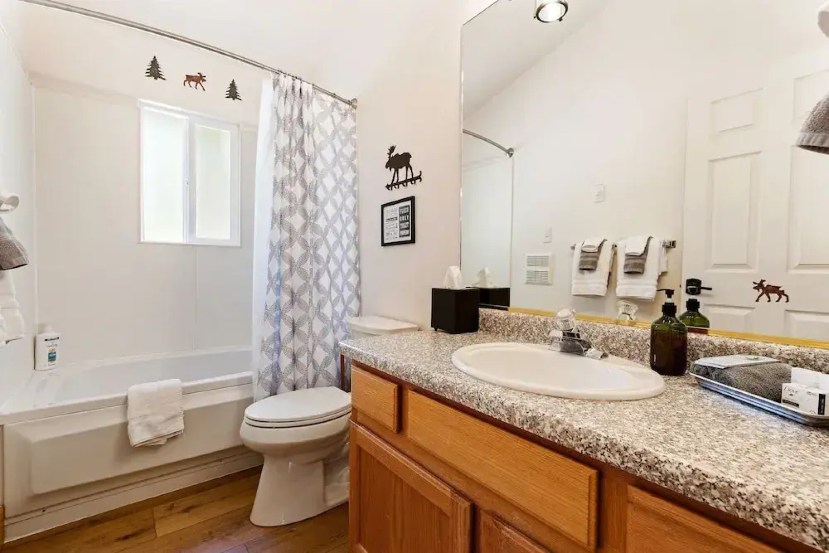 Duck Creek Village Inn