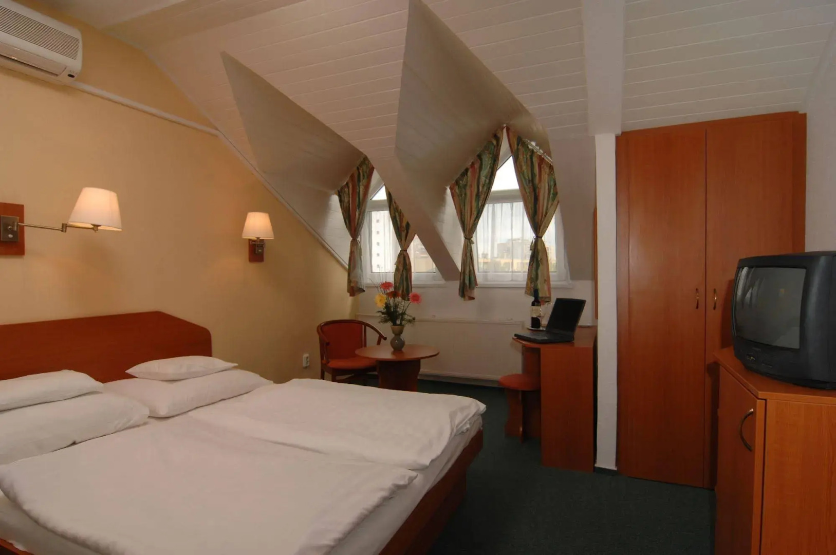 Hunguest Hotel Flora