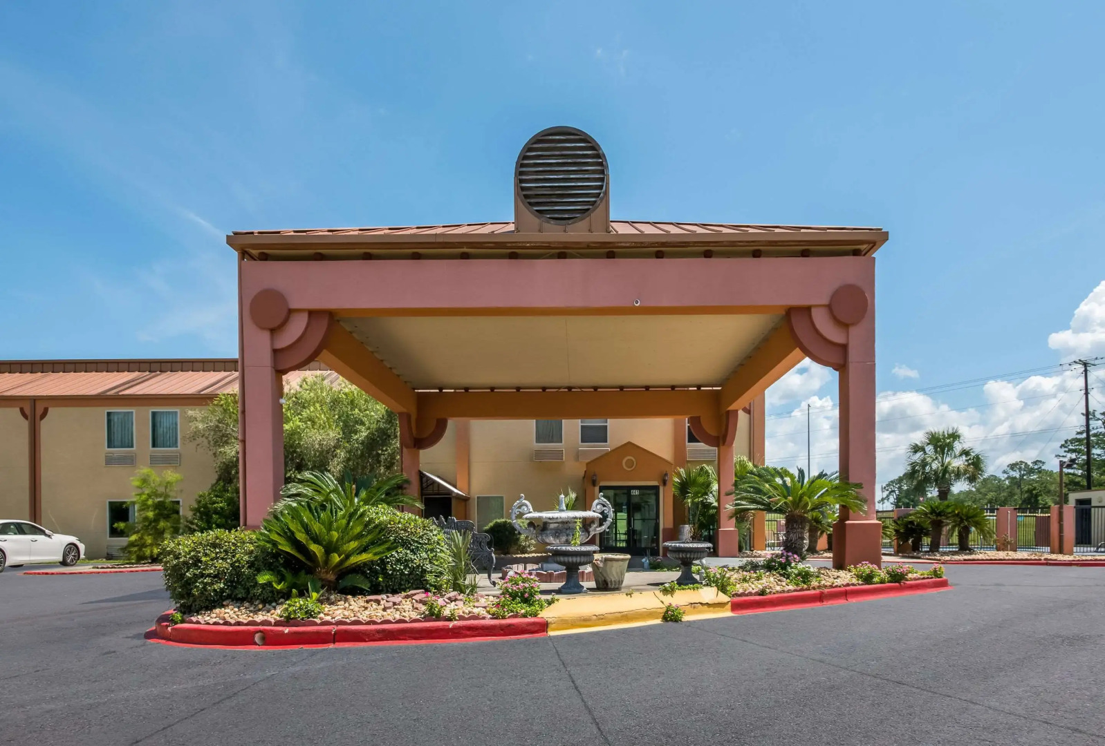 Econo Lodge Inn & Suites Diamondhead