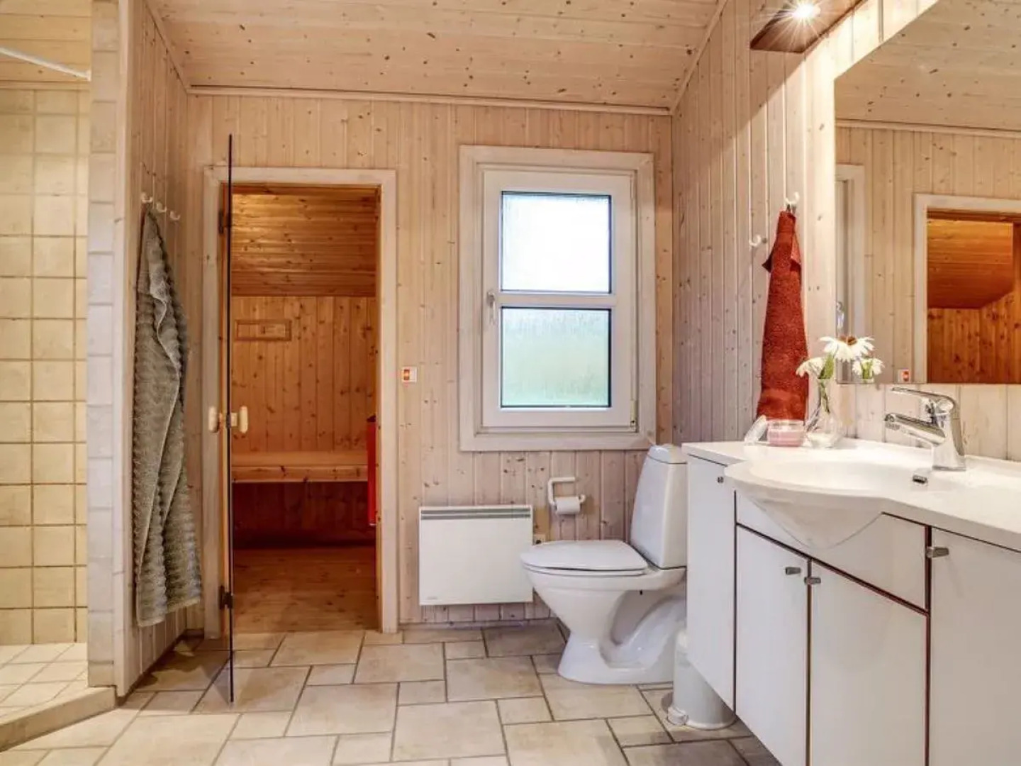 "Tanas" - 400m from the sea in NW Jutland