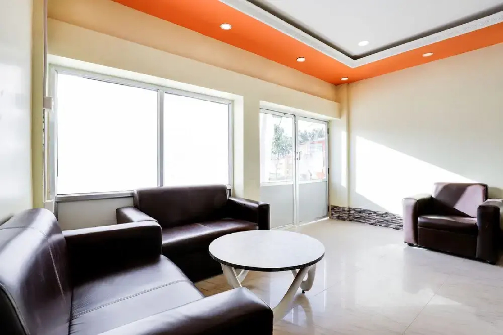 OYO 585 Hotel Raj Durbar & Navrang