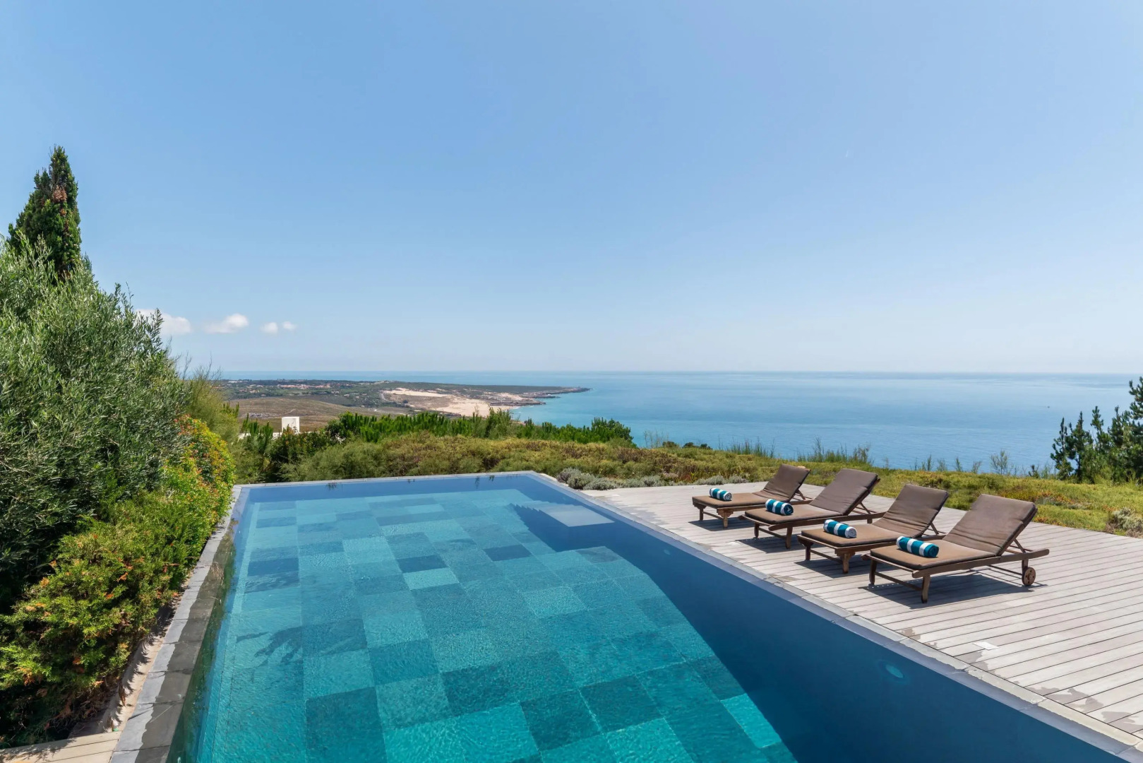 Villa Equador (Allure)