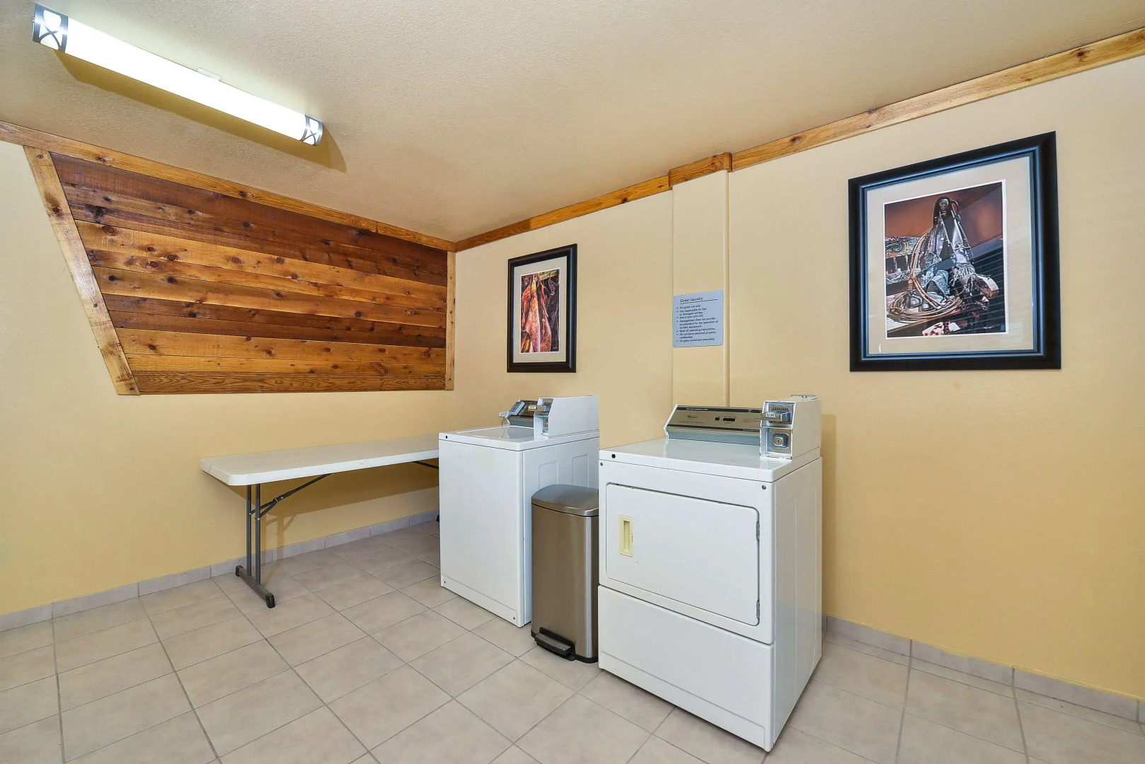 Best Western Windwood Inn & Suites