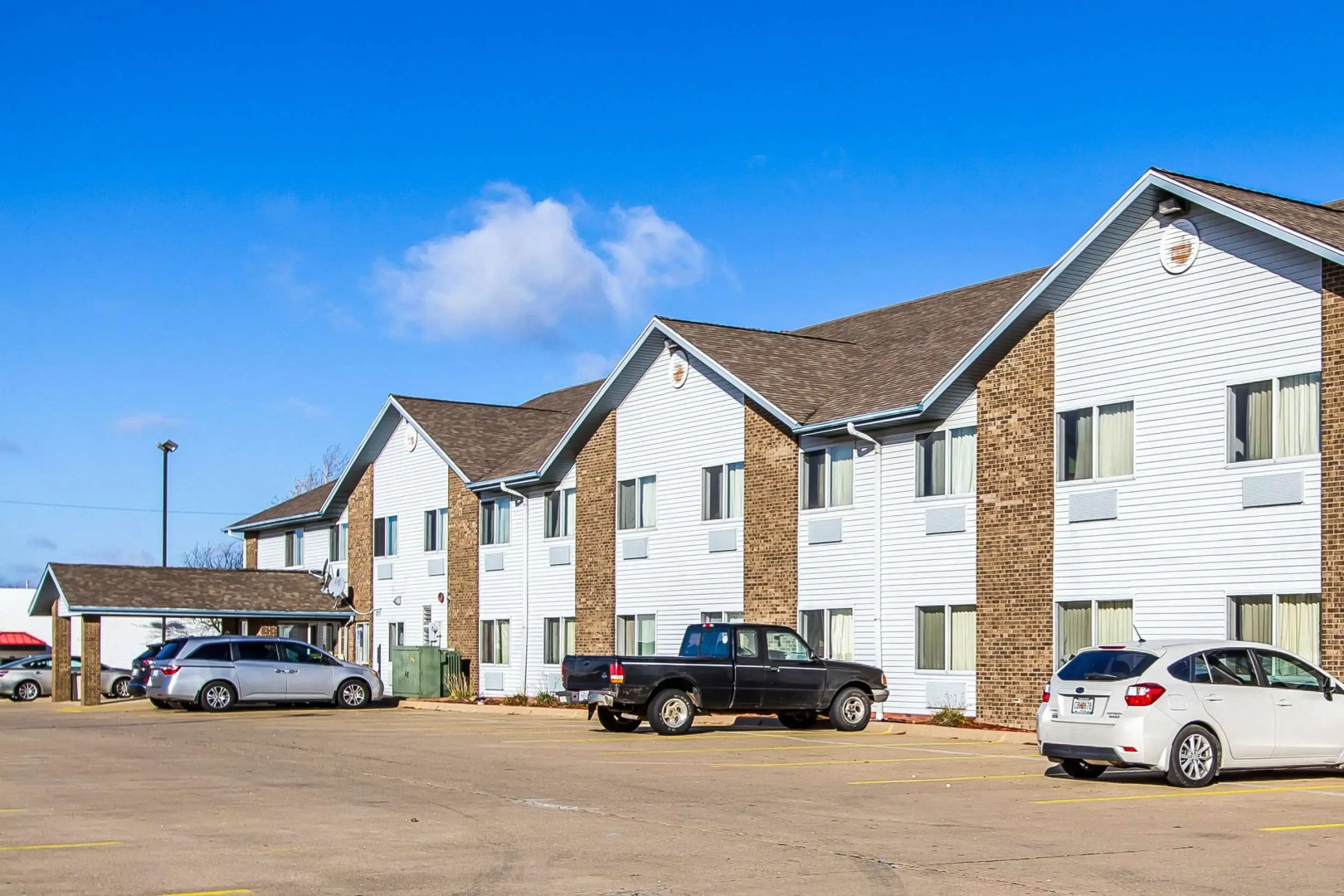 Econo Lodge Inn & Suites Pekin - Peoria Area