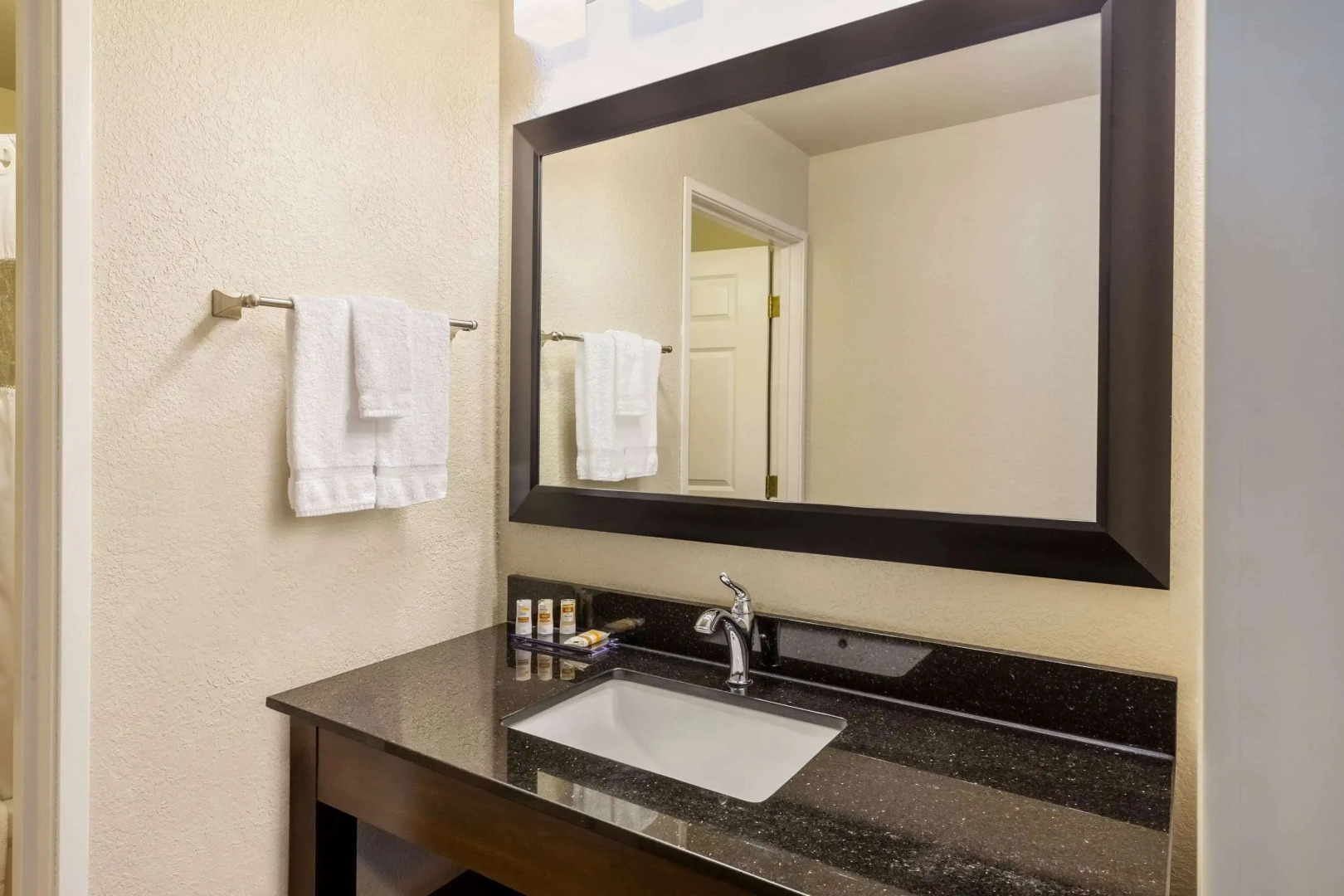 La Quinta Inn & Suites by Wyndham Spokane Valley