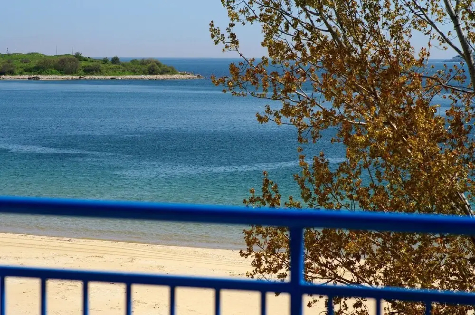 Scape Royal Beach Chernomorets