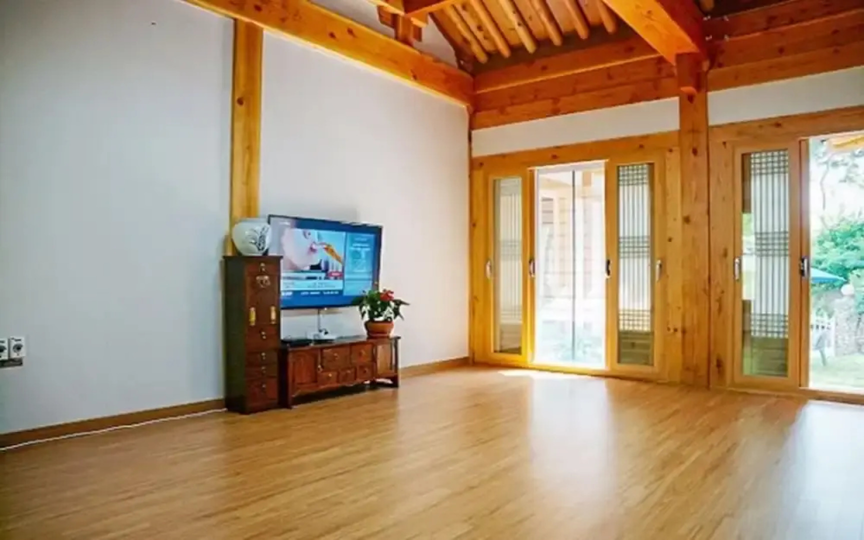 Yangju Solnaeum Hanok Pension