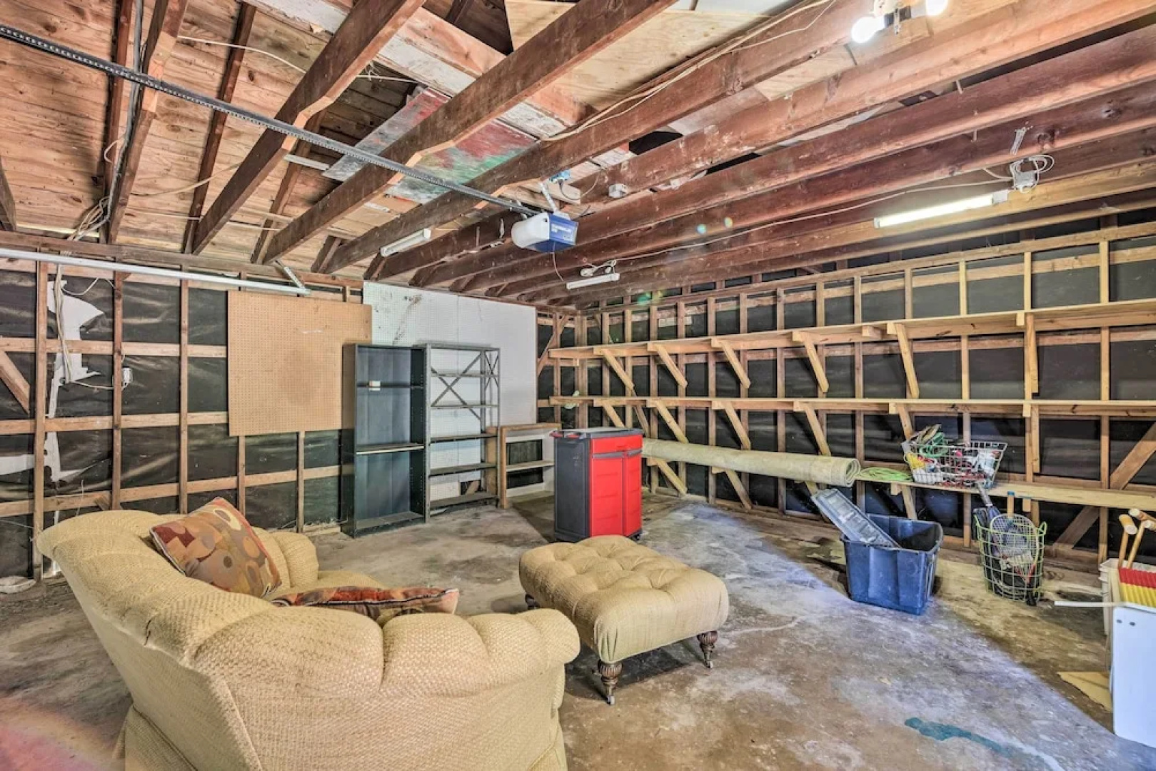 Spacious Seabrook Home w/ Patio: 1 Mi to Beach!
