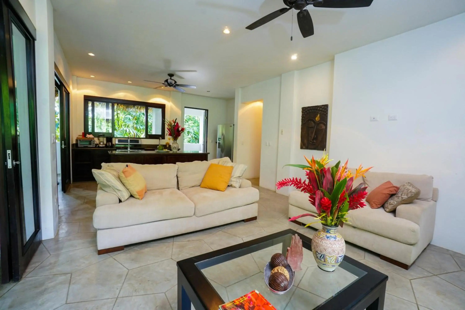 Makara Mono Suite / 2nd Floor