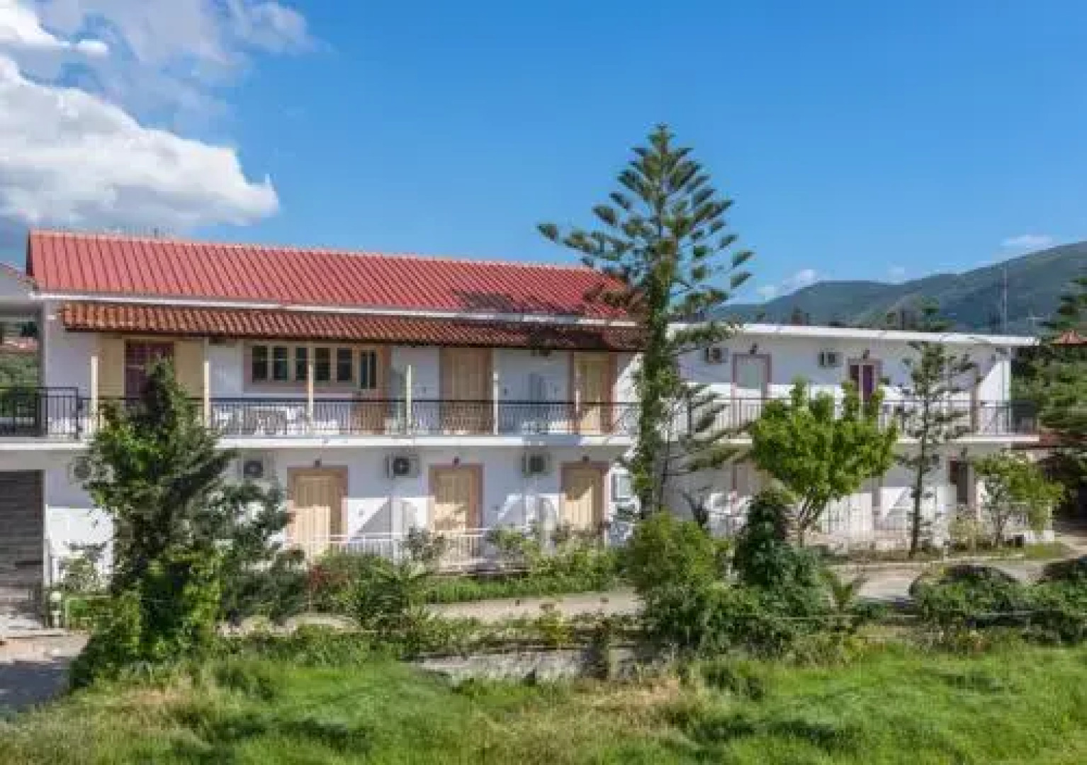 Anthi Studios & Apartments