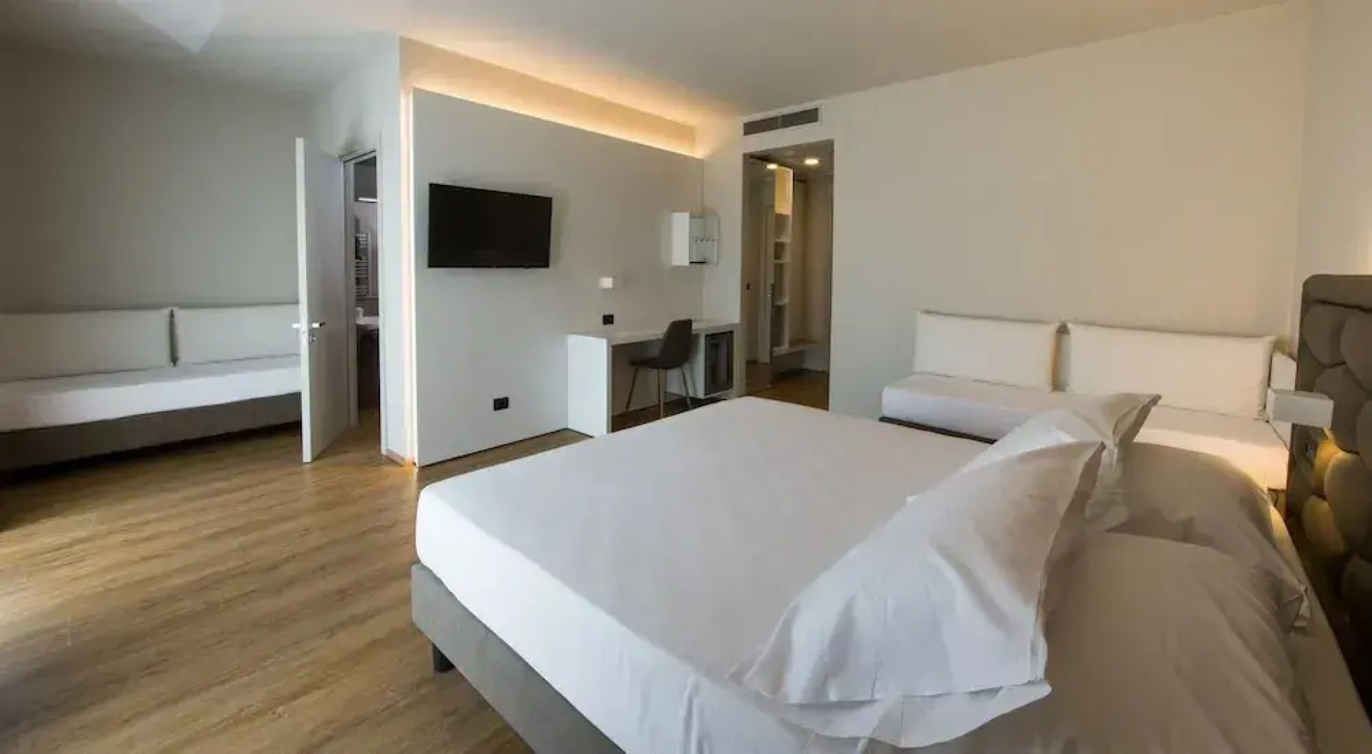 Riparbella Country Suite