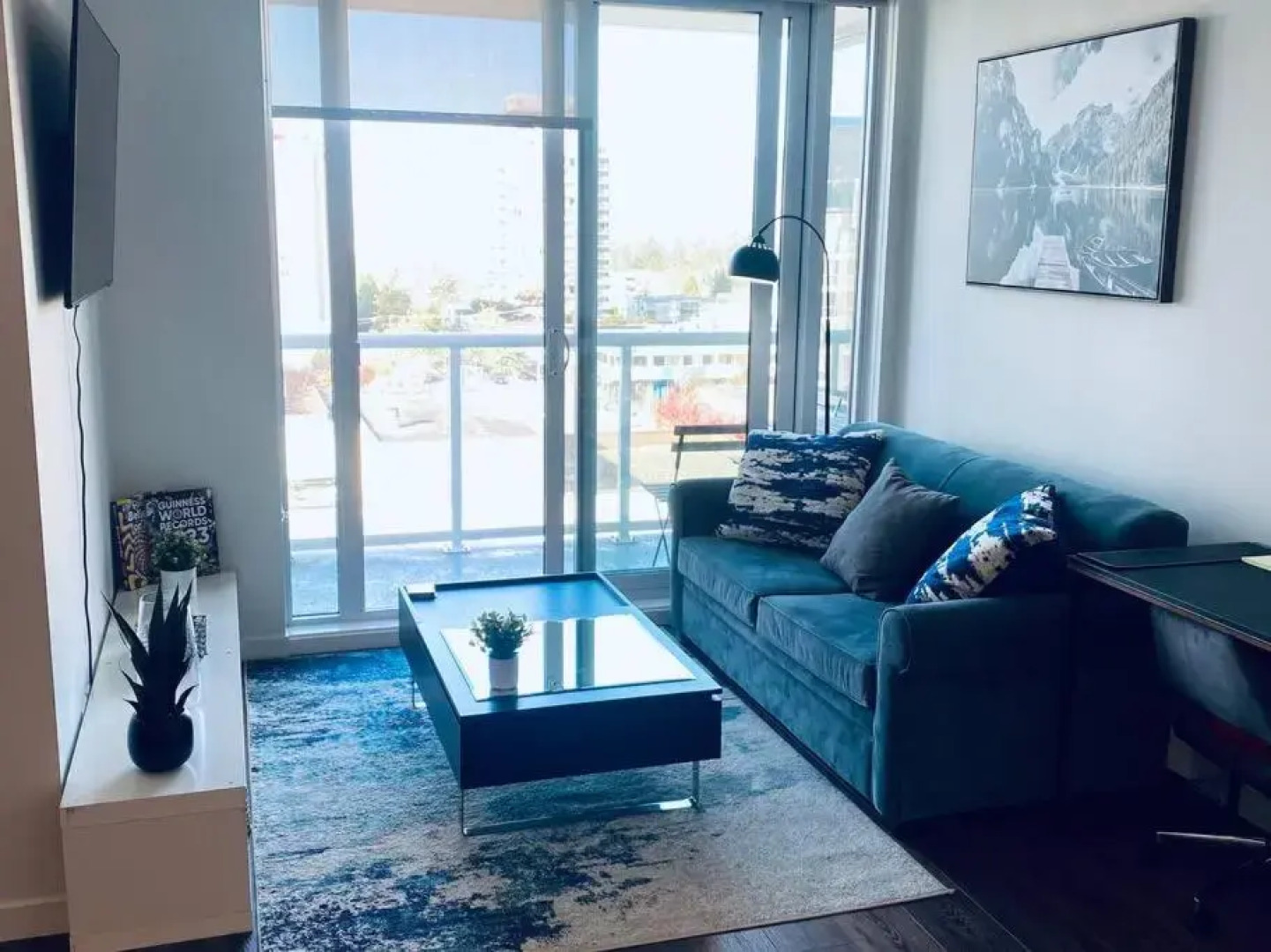 360º Rooftop Patio Views. Your-Home-Away-From-Home