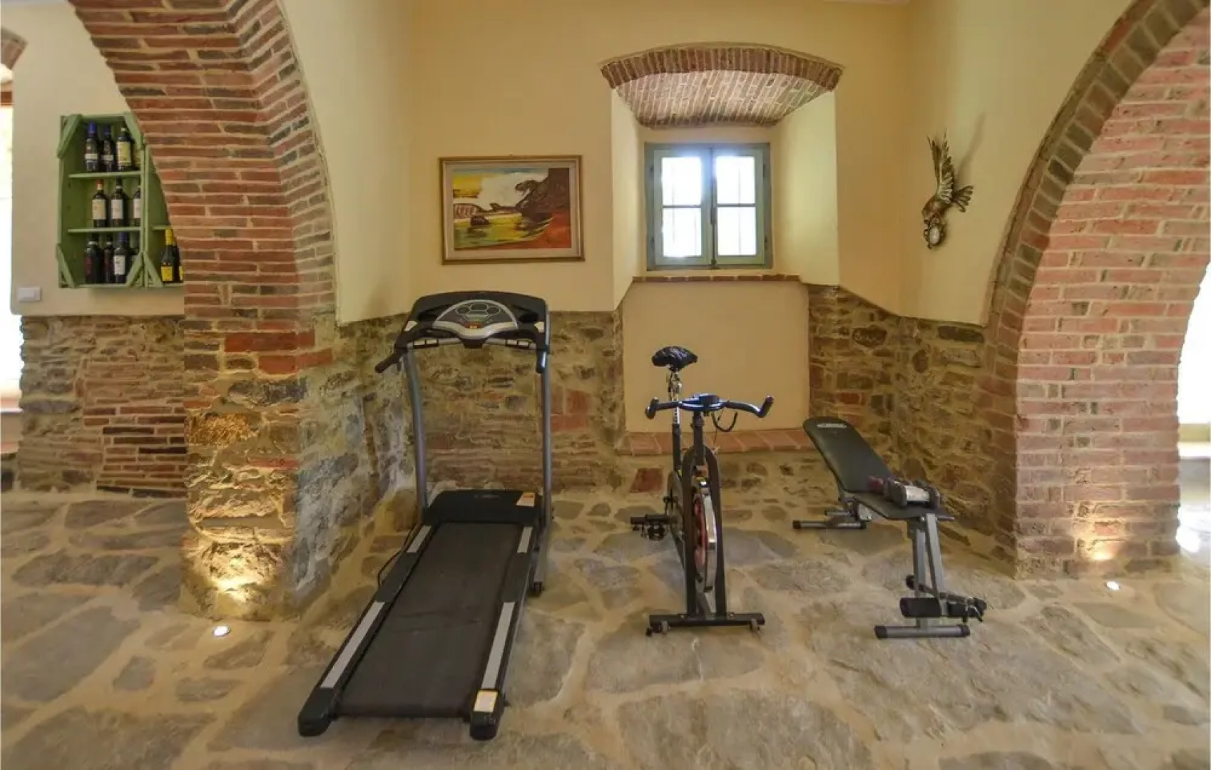 Stunning Home in Arezzo With 5 Bedrooms, Jacuzzi and Wifi