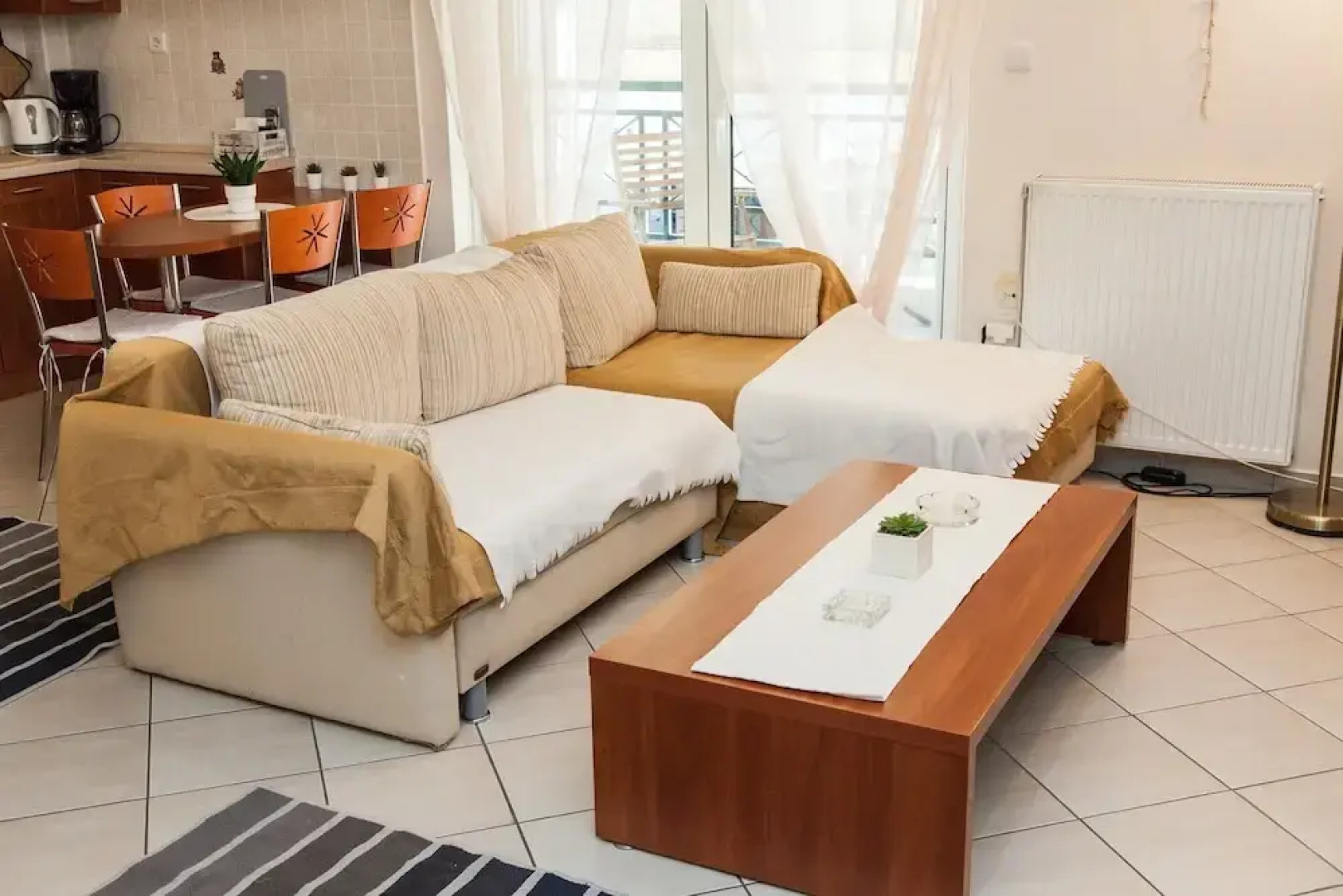 Cozy apt in Peristeri near Metro station