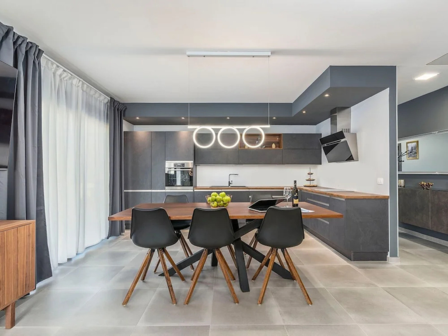 Luxury Villa For Up To 8 Persons With Private Pool