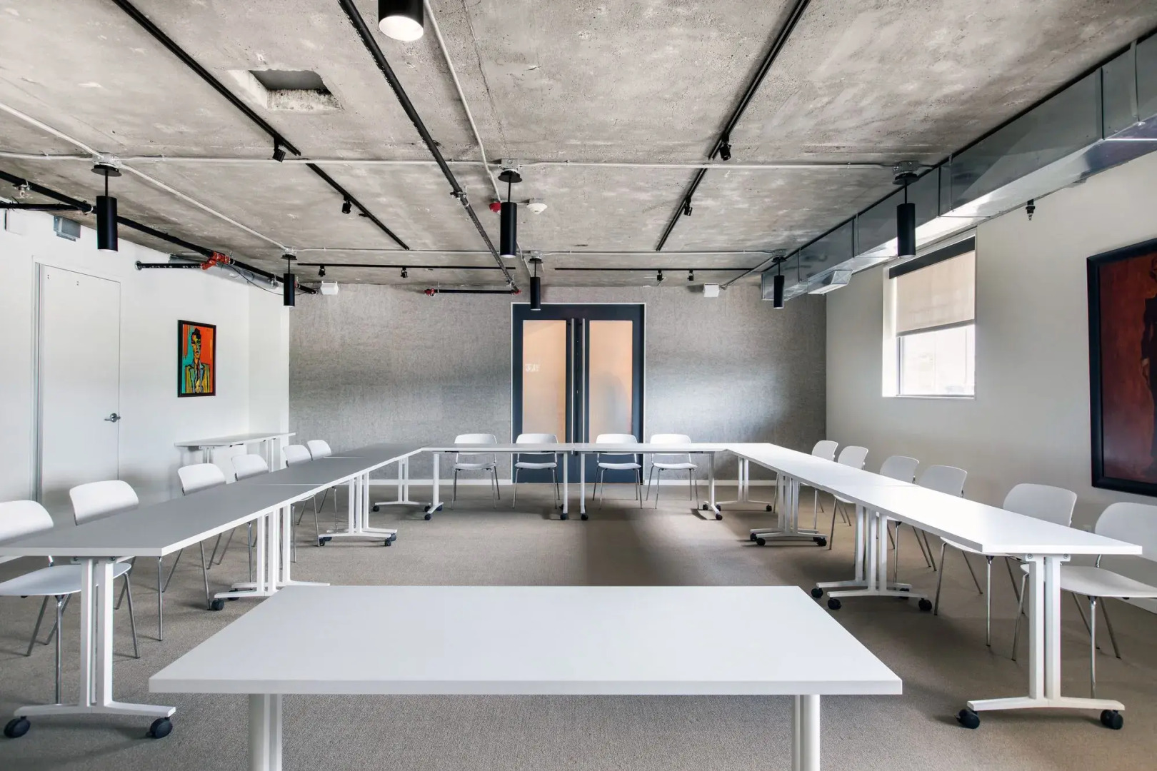 Trumbull and Porter Hotel