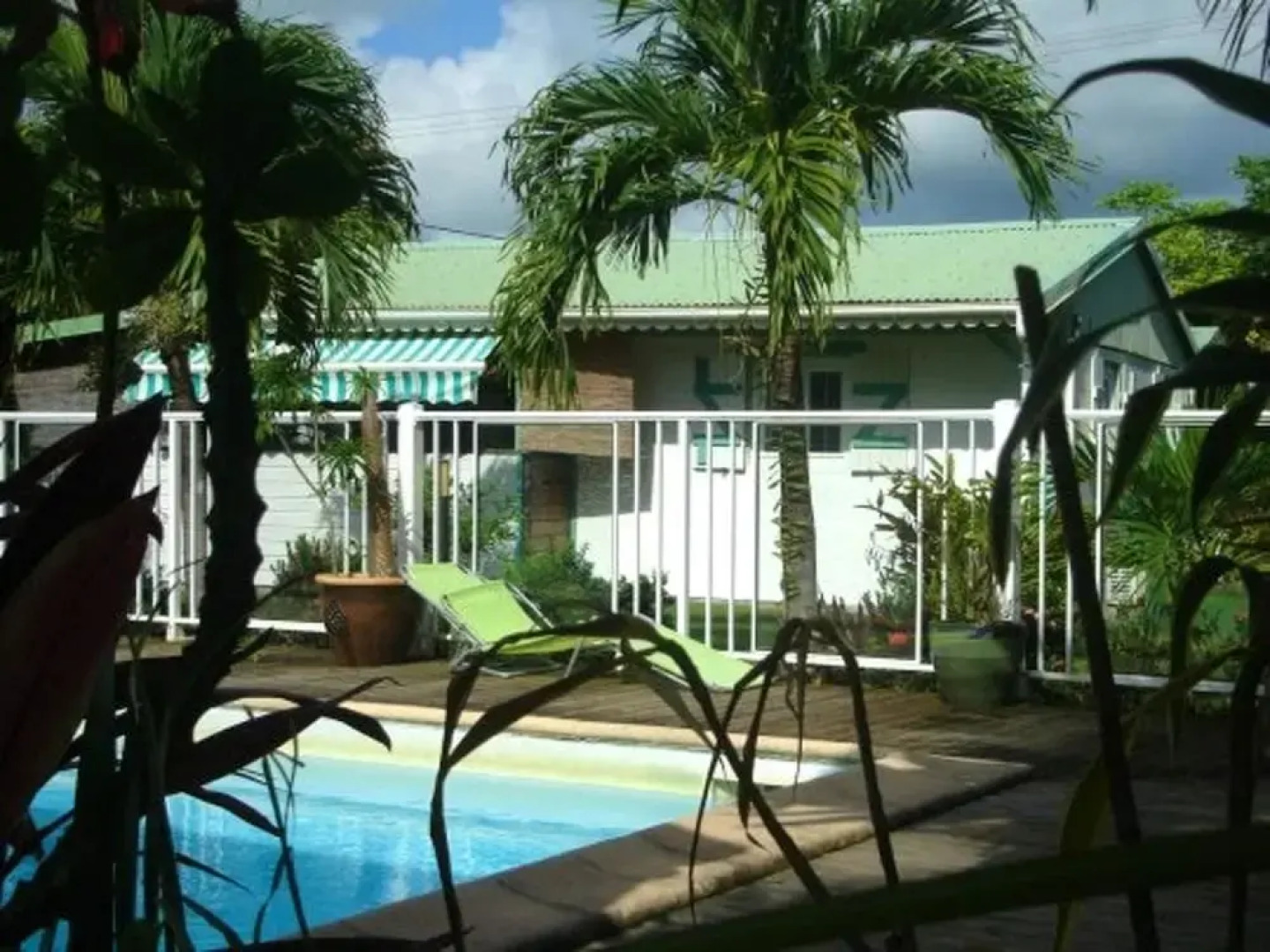 House With one Bedroom in Le Moule, With Pool Access, Furnished Garden