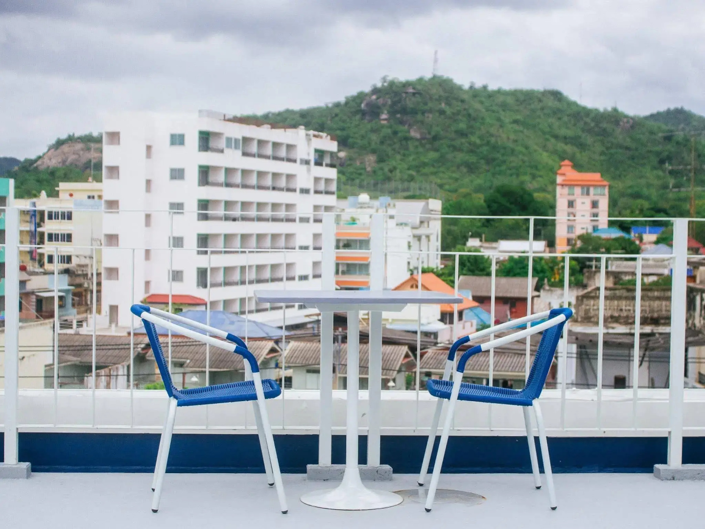 The Moon Hostel Hua Hin