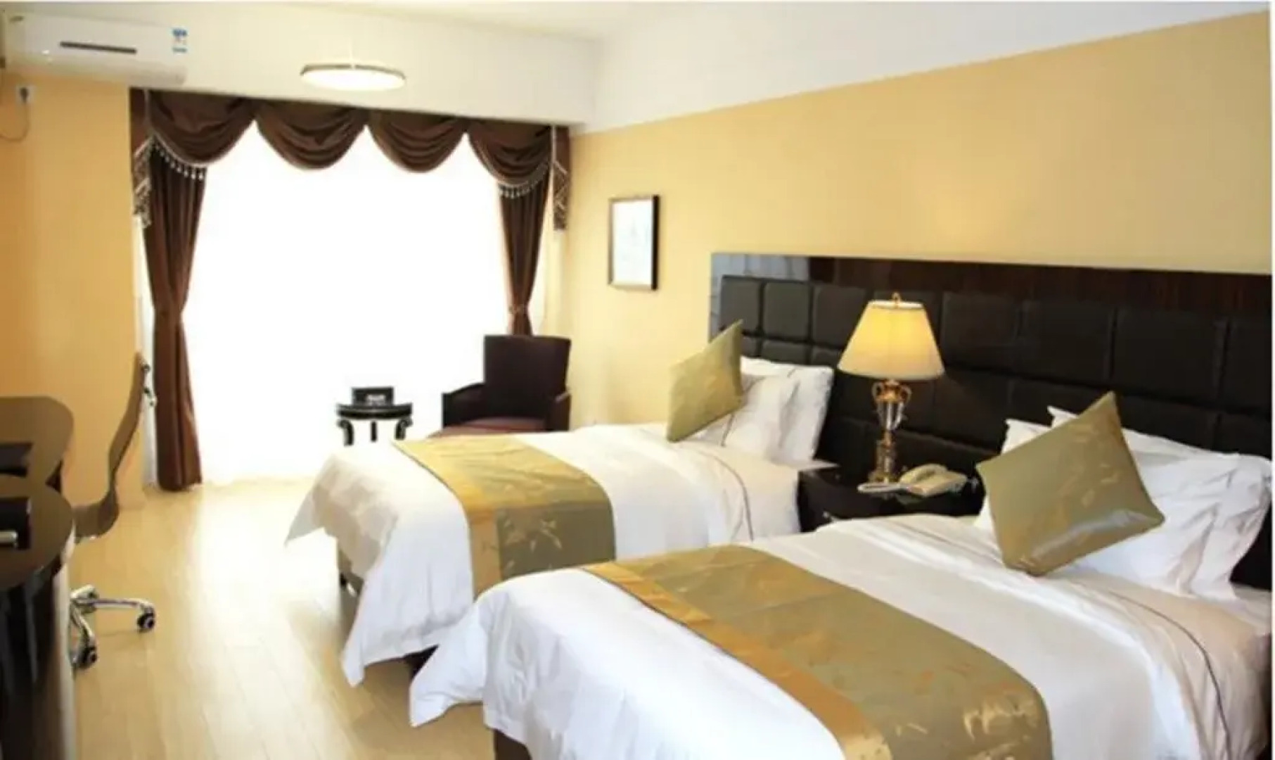 Chengdu Man Ya Hotel