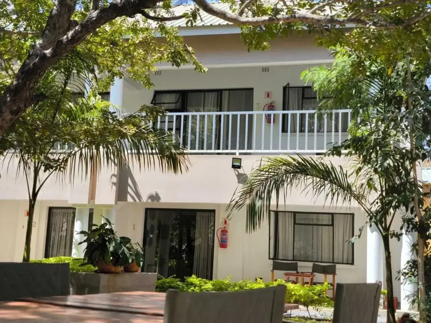 Room in Lodge - Luxury Suite in Zambezi Boutique Lodge 5