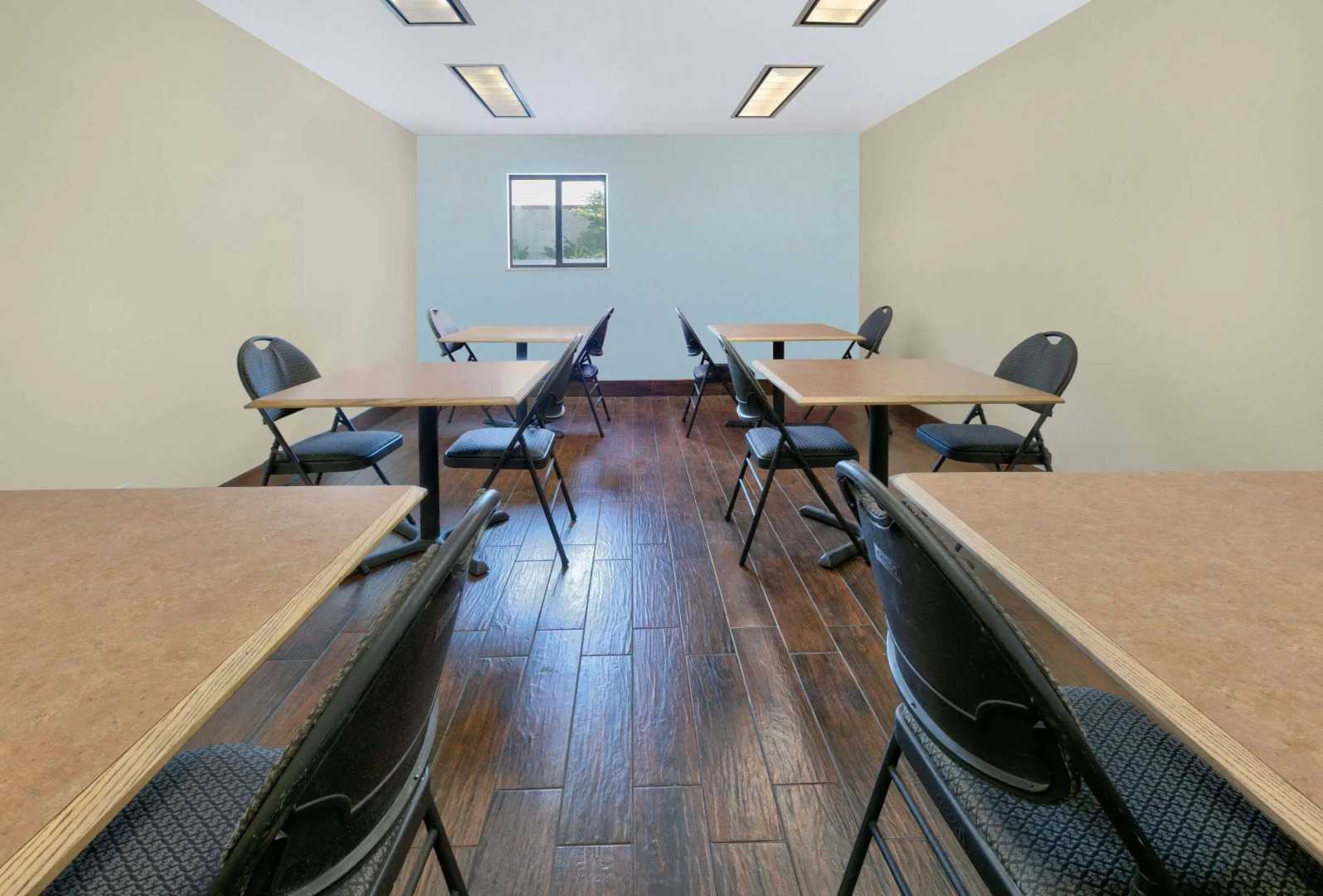 Super 8 by Wyndham New Braunfels I-35